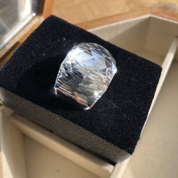Swarovski Crystal Nirvana Cocktail Ring Size 6.5 - 7 (52mm) Sparkle Bling Glam - Picture 11 of 11